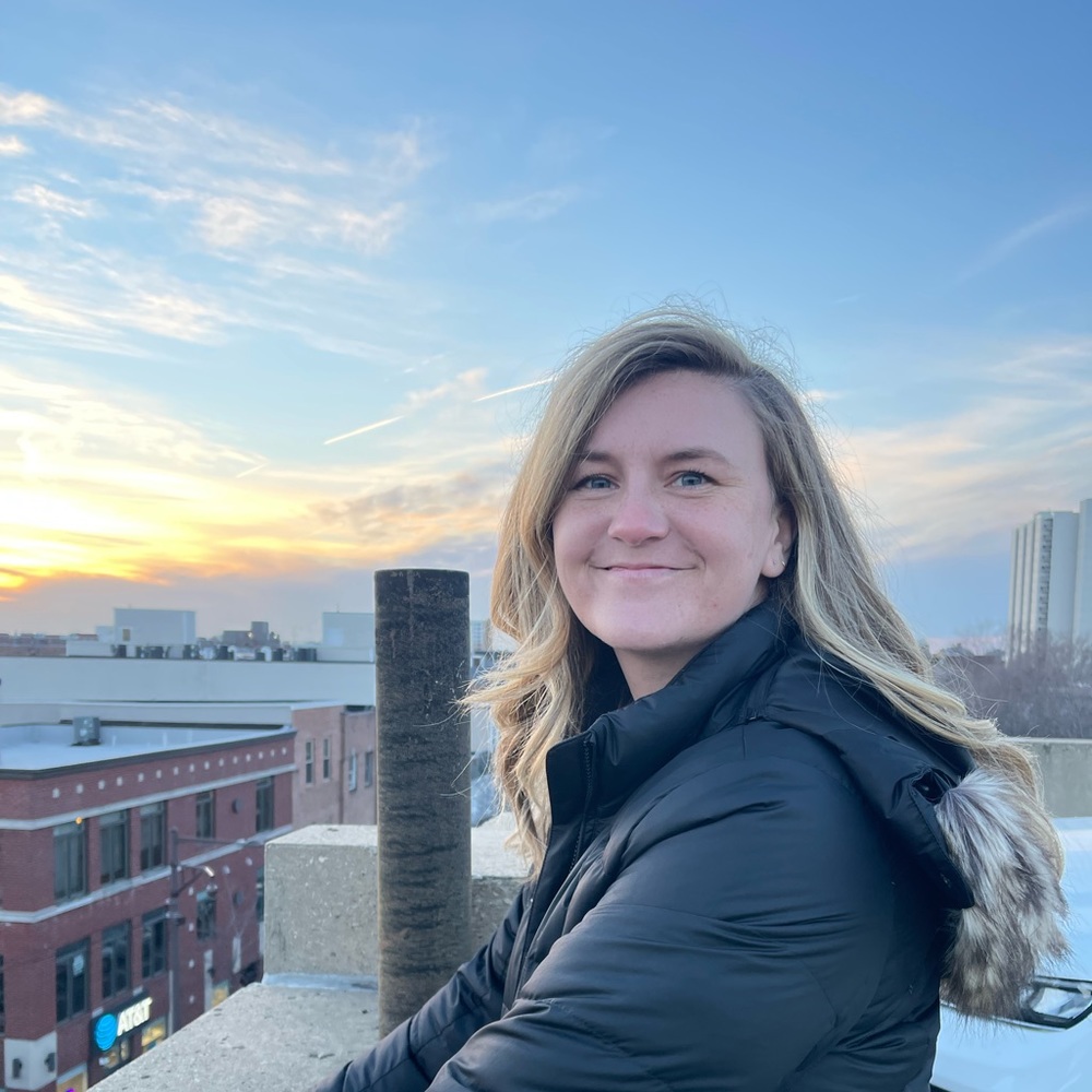 Meet your Posher, Lauren
